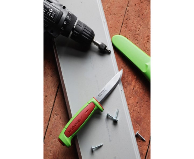 Нож Morakniv 546 от неръждаема стомана 2024 Dala Red /Ivy Green