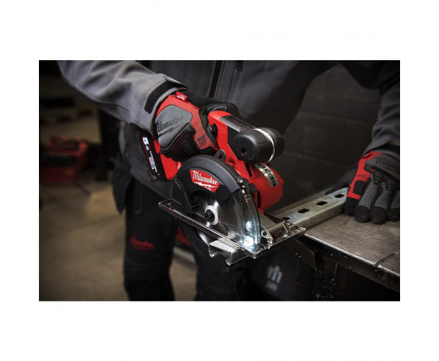Акумулаторен циркуляр за метал Milwaukee, M18FMCS-0