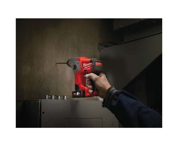 Акумулаторен перфоратор Milwaukee, M12CH-402X