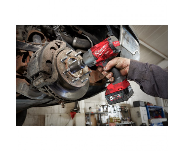 Акумулаторен гайковерт Milwaukee, M18FHIWF12-502X