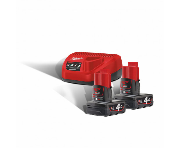 Комплект зарядно устройство и 2 батерии, Milwaukee,M12NRG-402