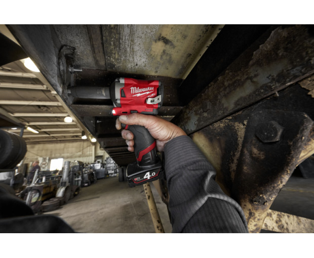 Акумулаторен гайковерт Milwaukee, M12FIWF12-422X