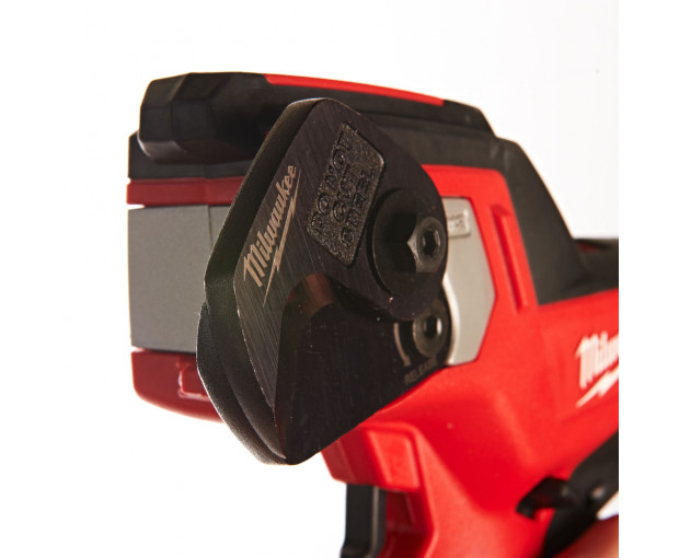 Акумулаторна машина за рязане на кабели Milwaukee, M12CC-0