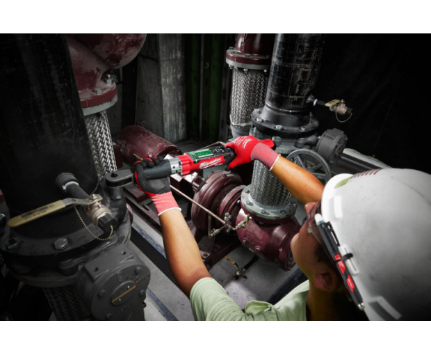Акумулаторен динамометричен ключ Milwaukee, M12ONEFTR12-201C