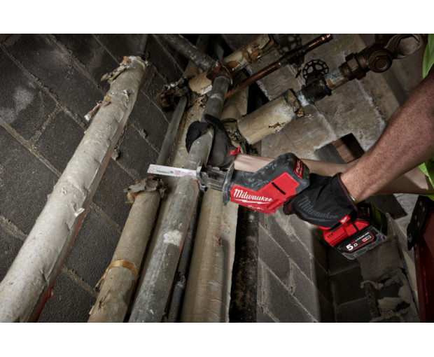 Акумулаторен саблен трион Milwaukee, M18FHZ-502X