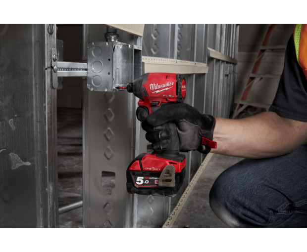 Акумулаторен ударен винтоверт Milwaukee, M18ONEID2-502X