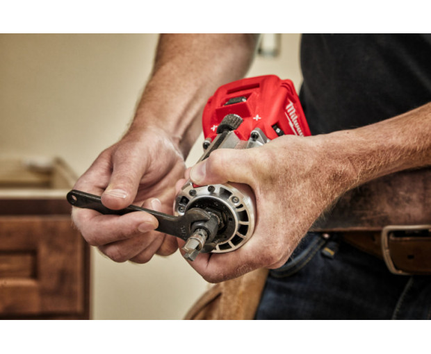 Акумулаторна оберфреза MILWAUKEE M18FTR8-0X, 18 V, 4933479073
