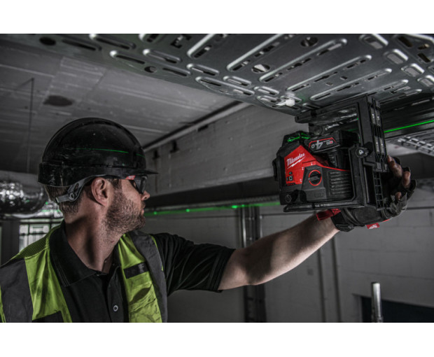 Акумулаторен линеен лазерен нивелир Milwaukee, M123PL-401C