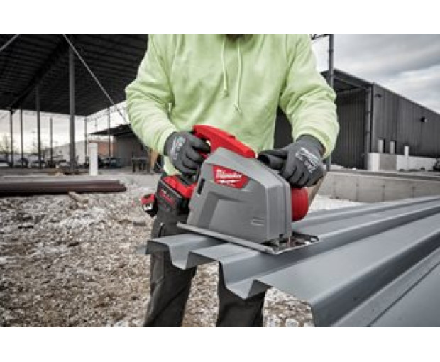 Акумулаторен циркуляр за метал Milwaukee M18FMCS66-0C