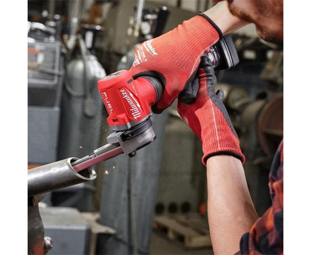 Акумулаторна пила 13мм Milwaukee M12FBFL13-0
