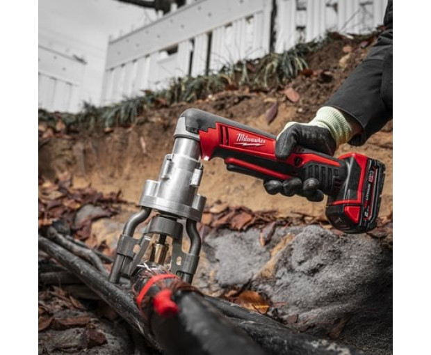 Инструмент за свързване на болтове Milwaukee M18BSBT-202X