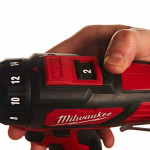 Акумулаторен винтоверт Milwaukee, M12BDD-202C