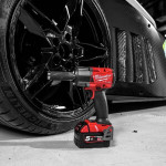 Акумулаторен ударен гайковерт Milwaukee M18FHIW2F12-502X