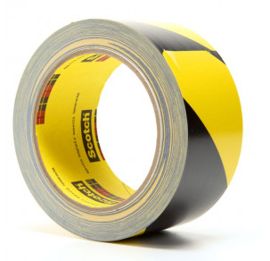 Маркираща лента за под 3M™ 5702 жълто/черна  50 mm х 33 m
